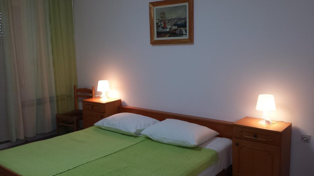 Apartments Paco & Bony Lovran Quarto foto